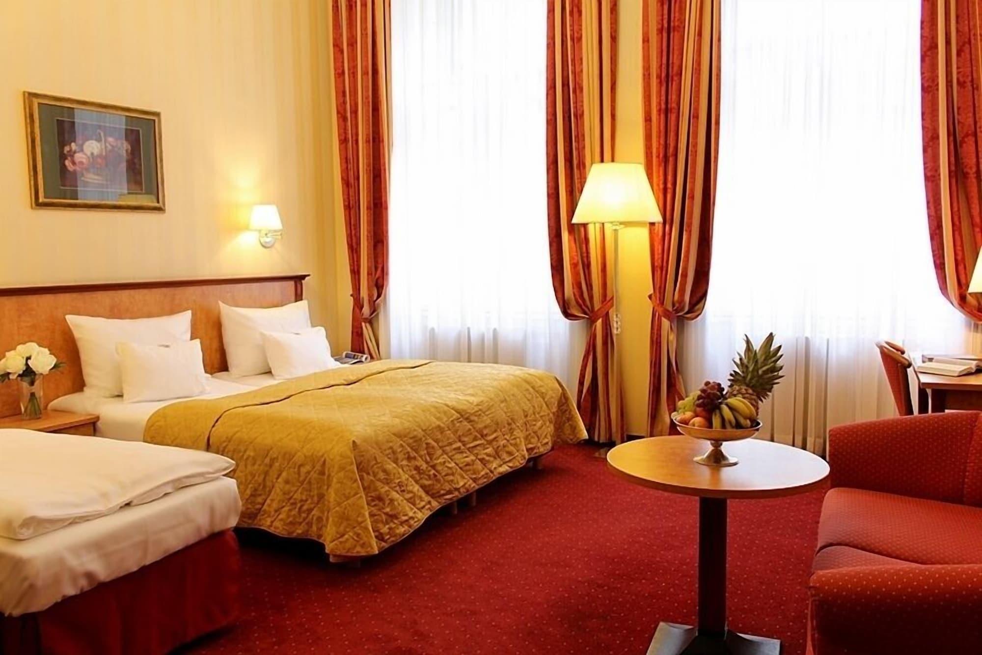 Pension Opera Suites I Self Check In Вена Экстерьер фото