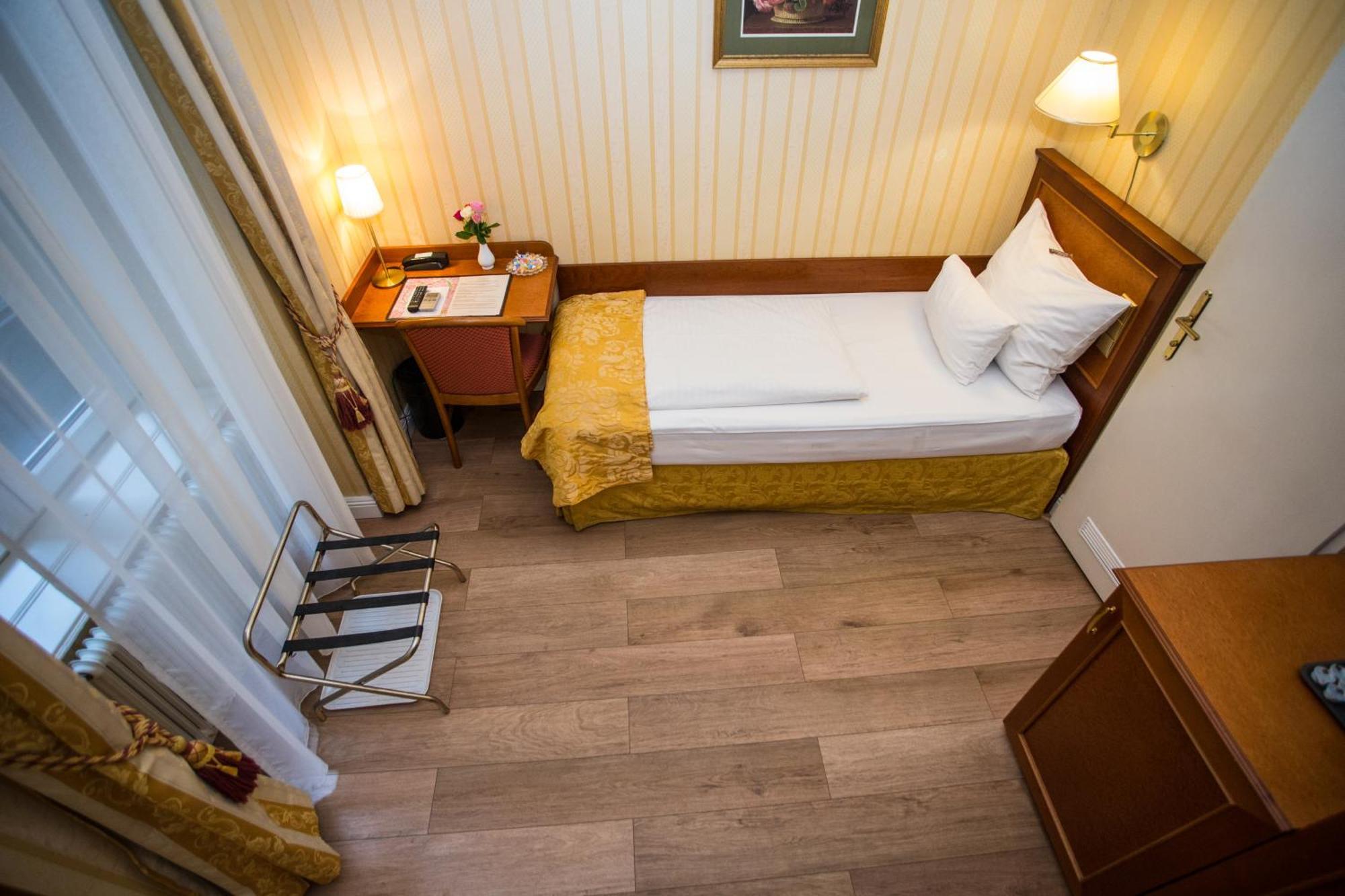 Pension Opera Suites I Self Check In Вена Экстерьер фото