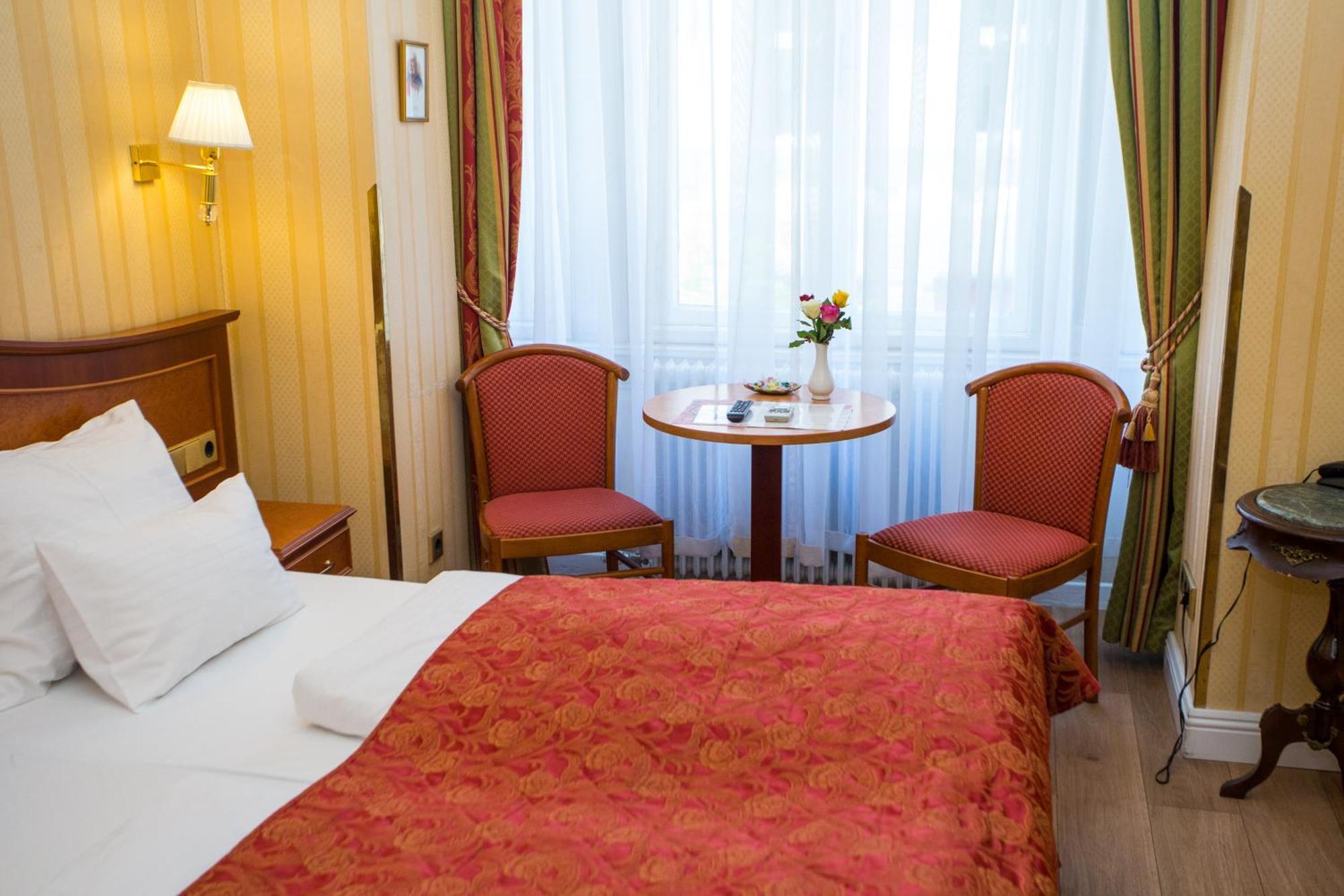 Pension Opera Suites I Self Check In Вена Экстерьер фото