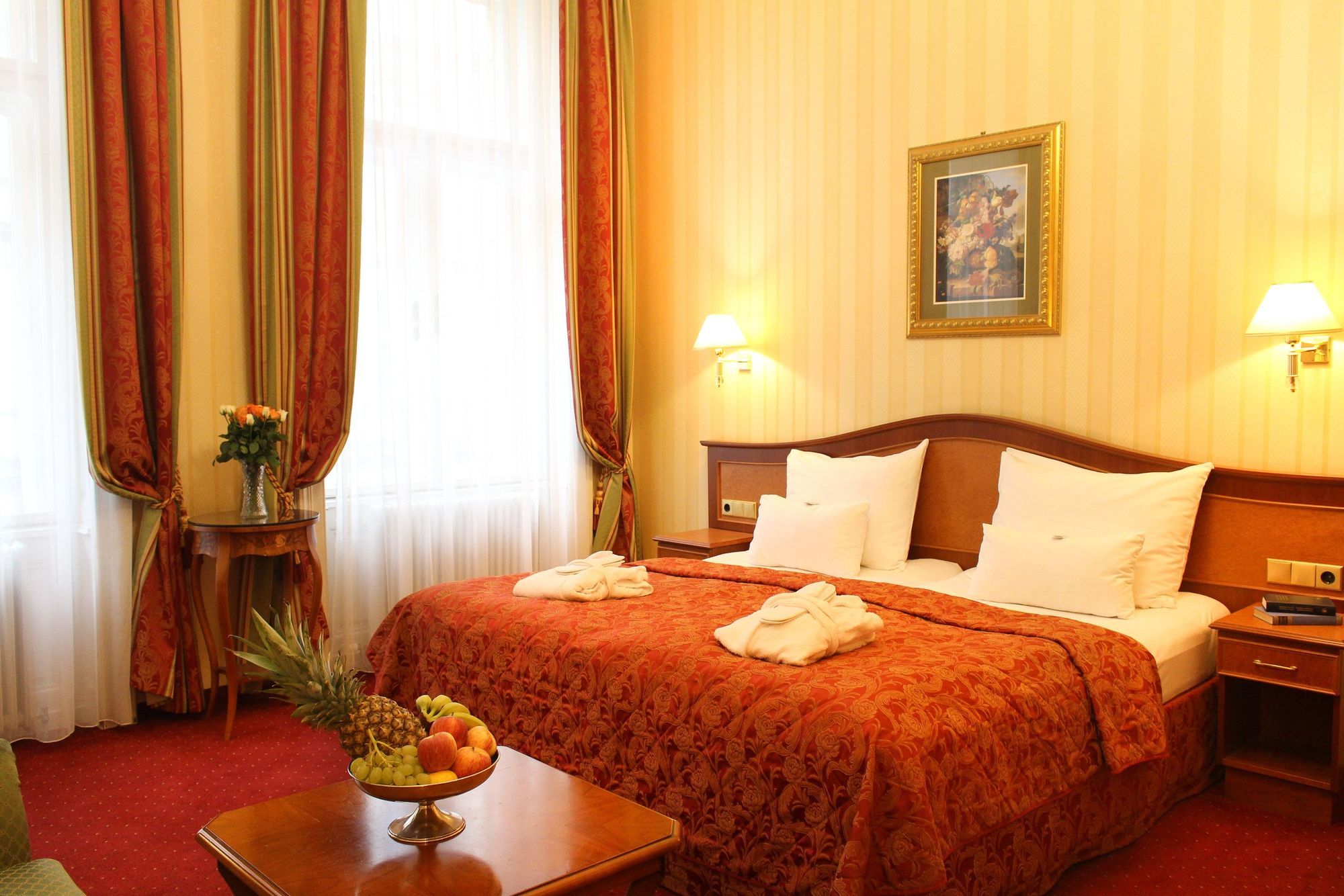 Pension Opera Suites I Self Check In Вена Экстерьер фото